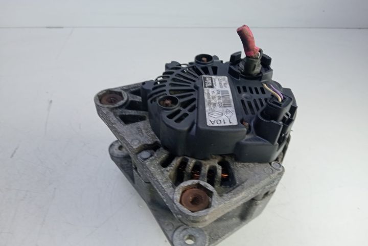 Alternator  110A 8200386806 Renault Megane a 2-a generatie
