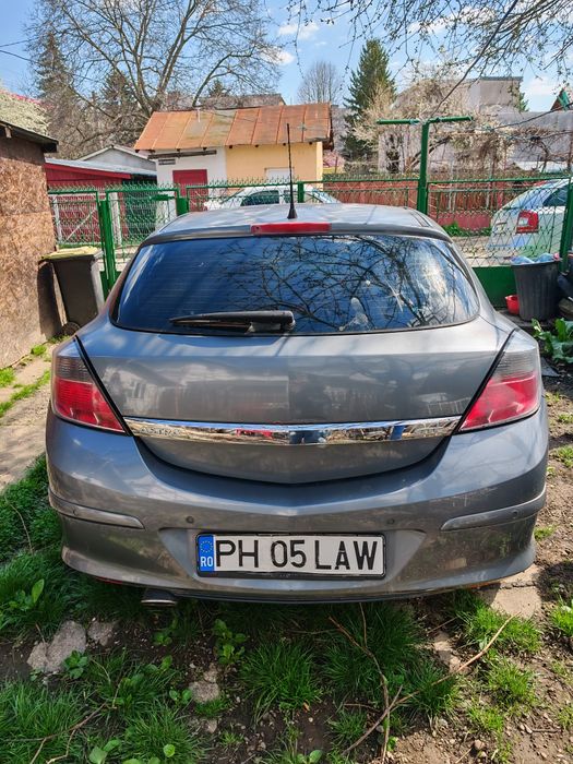 Opel Astra H GTC 1.6 Benzină – 2005 – ideal pentru piese sau recondiționare