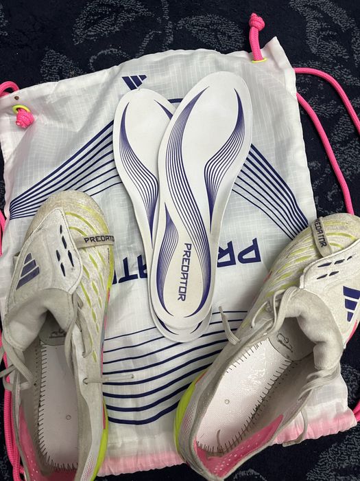 Профессиональный бутсы Adidas predator, размер 40