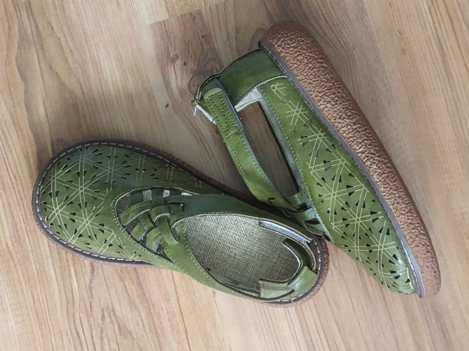 НОВИ Обувки летни - сандали, номер 35,5