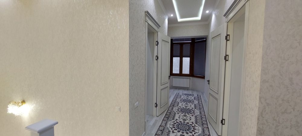 5 ком. 2 этажный ДОМ. Янгихает р-н, ул. Шокирарик. Метро "Sergeli"