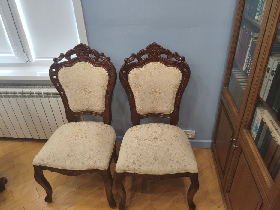 Комплект стульев