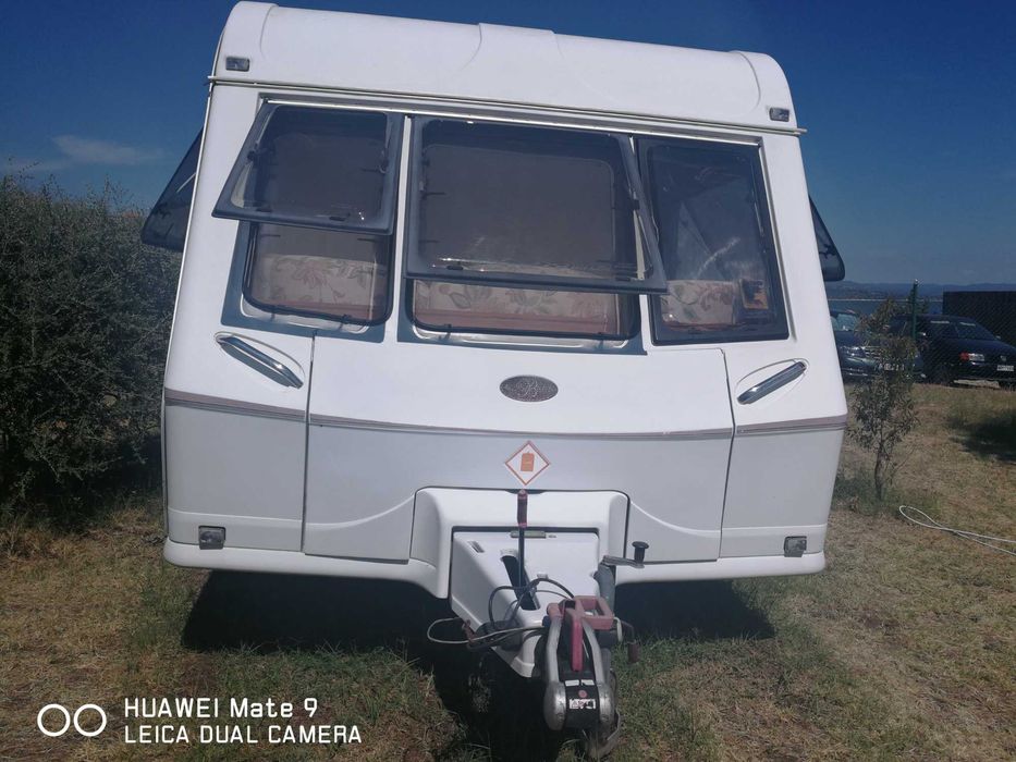 ПРОДАВА СЕ МЯСТО НА МОРЕТО С ТРИ КАРАВАНИ в р-на на Аспровалта, Северна Гърция