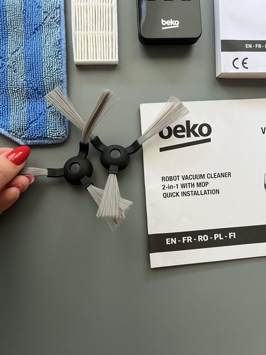 Aspirator robot BEKO VRR60110VW, 0.5l, autonomie max 110 min, Wi-Fi, functie mop