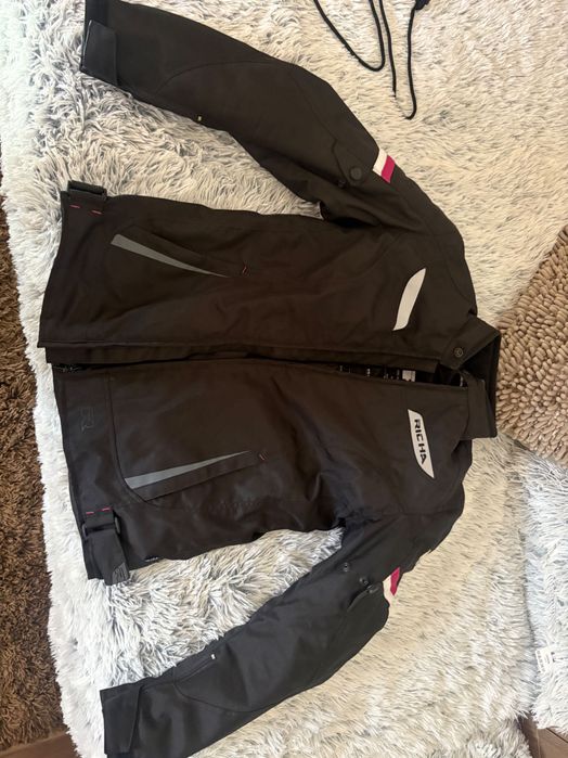 Дамска екипировка за пистов мотор