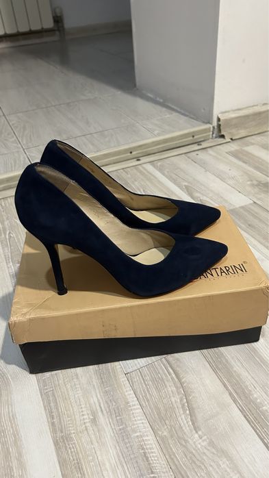 Замшевые туфли женские