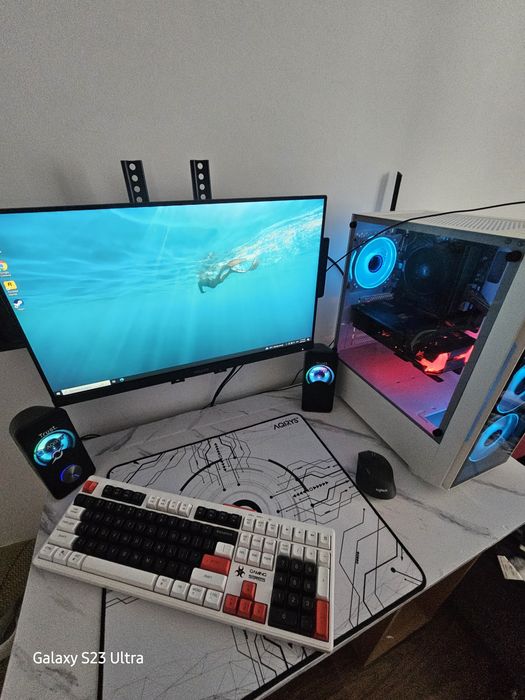 Vand pc gaming sau set up complet