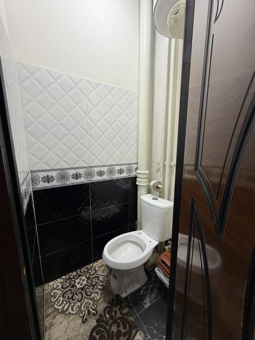 Продаётся 2 ком в 8 микрорайоне