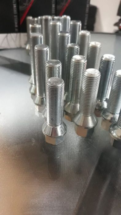 Prezoane, surub roata de diferite lungimi  Audi/VW/BMW/Mercedes
