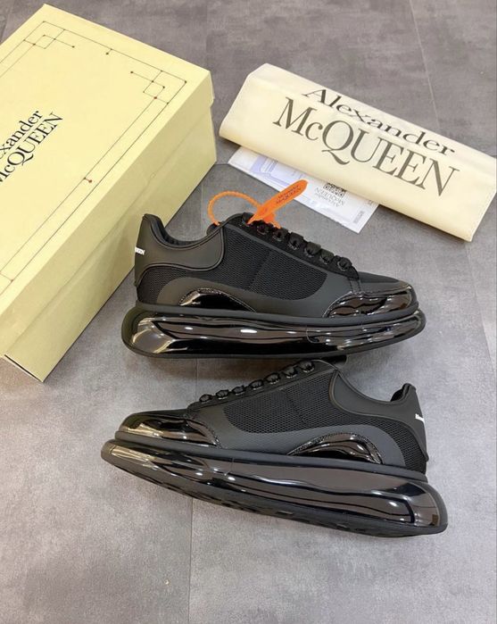 Alexander McQueen Triple Black
