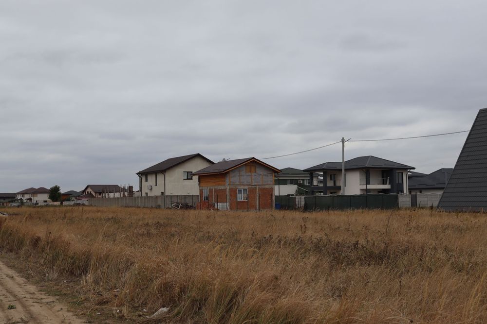 Teren intravilan 500 mp Dragomiresti Vale, str Lalelelor