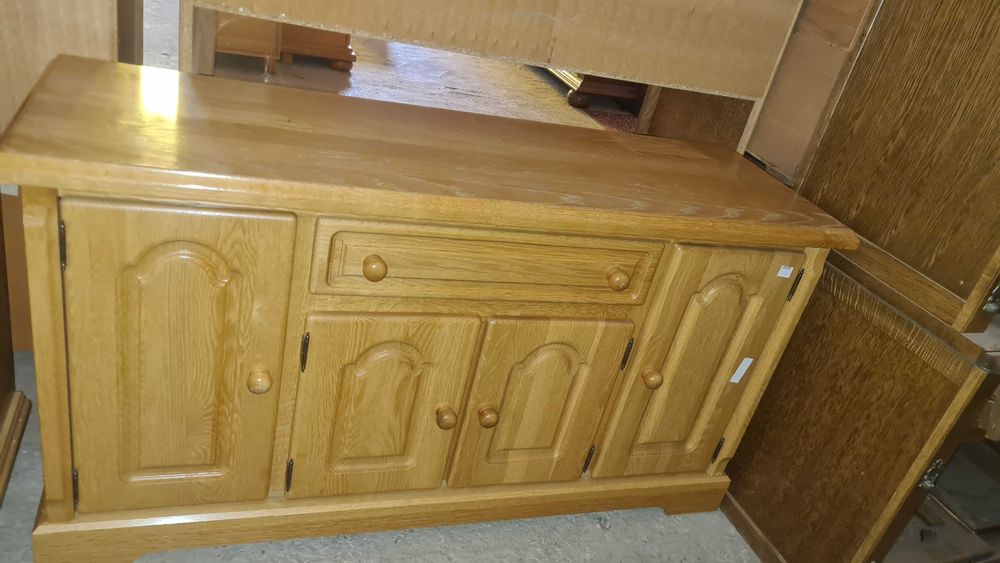 шкаф скрин тоалетка внос от Европа