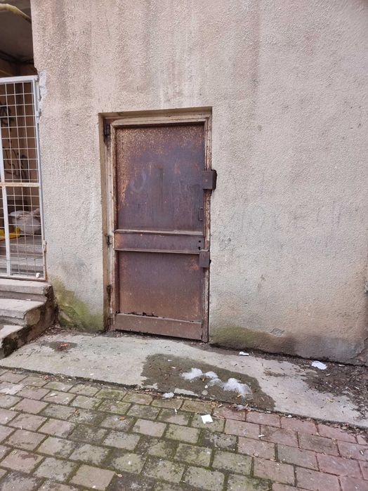 Ocazie! 2 camere 75 mp, etaj 2 + boxă – Râmnicu Sărat