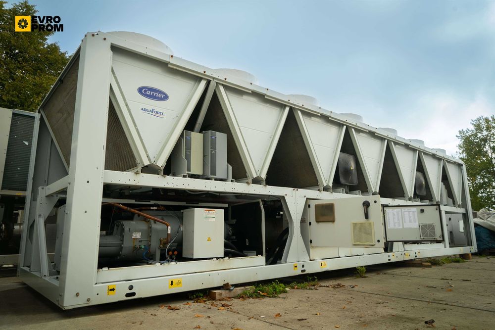 Чилър CARRIER 30XB  0041 890 kW | Тестван | С гаранция