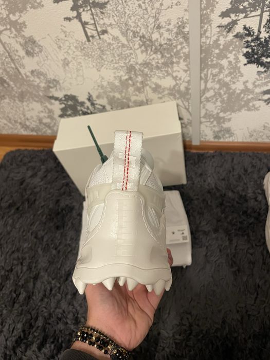 STOC 38-43 ! Off white odsy white