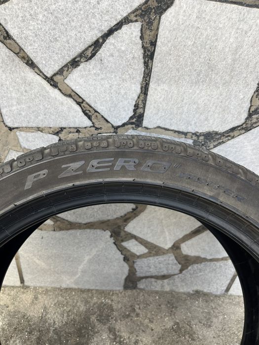 1бр. гума 245/40/19  Pirelli PZERO Winter