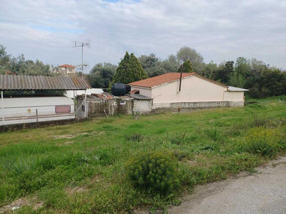 Продава се парцел за застрояване с площ 198,85 м2 в Аспровалта, Гърция