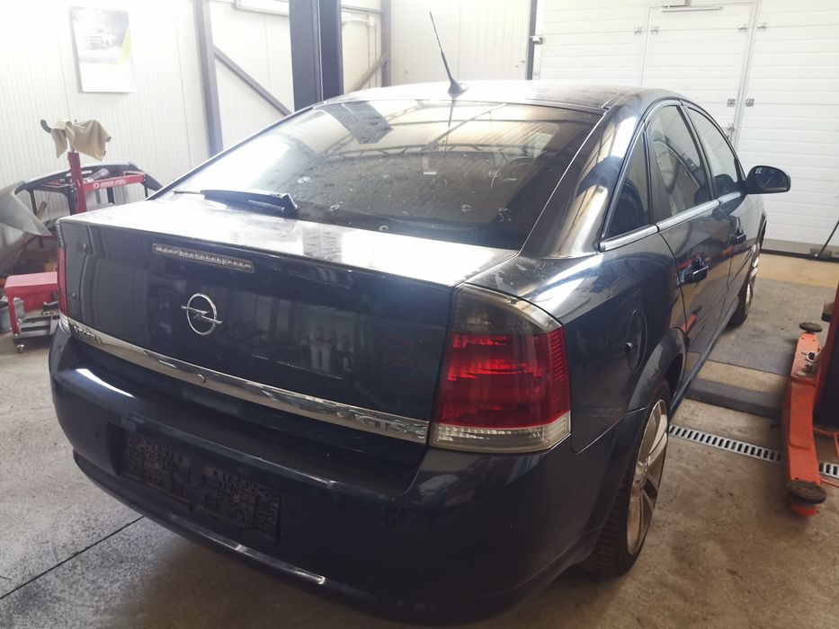 Opel Vectra C 2.2 Direct на части