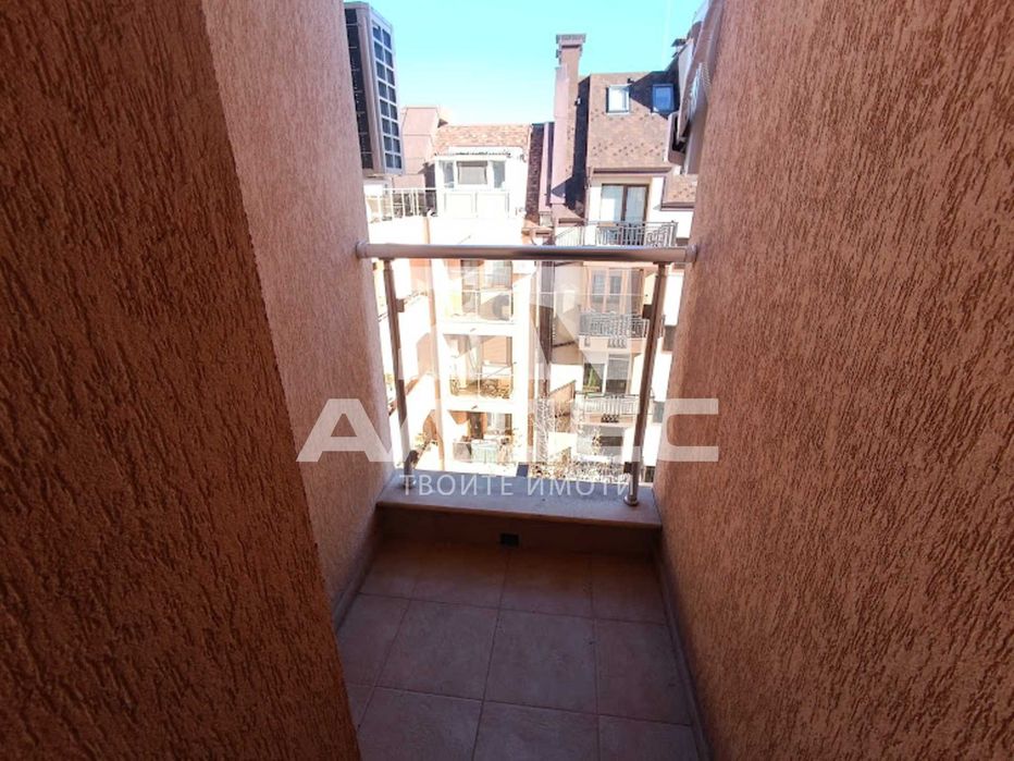 Продава се Двустаен апартамент в София, Банишора - 59 кв.м за 3136 €/кв.м - Снимка #11