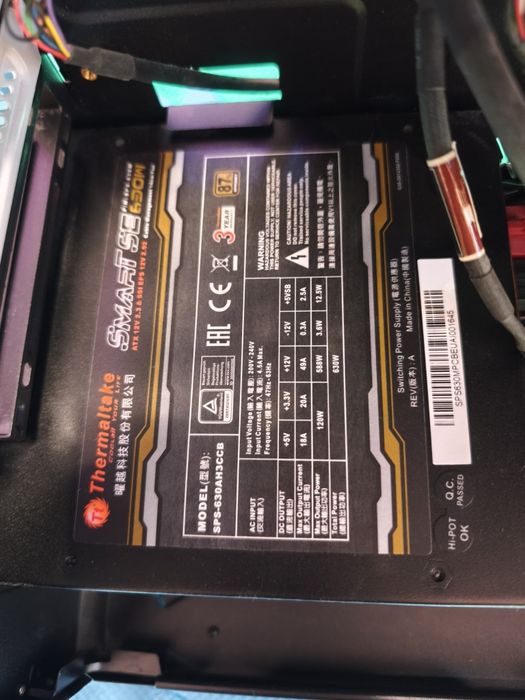 Sursa Thermaltake 630W 80+ Gold ATX Smart SE Bronze