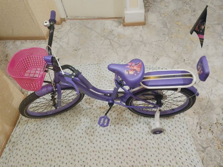 Qizlar velosipedi sotiladi
