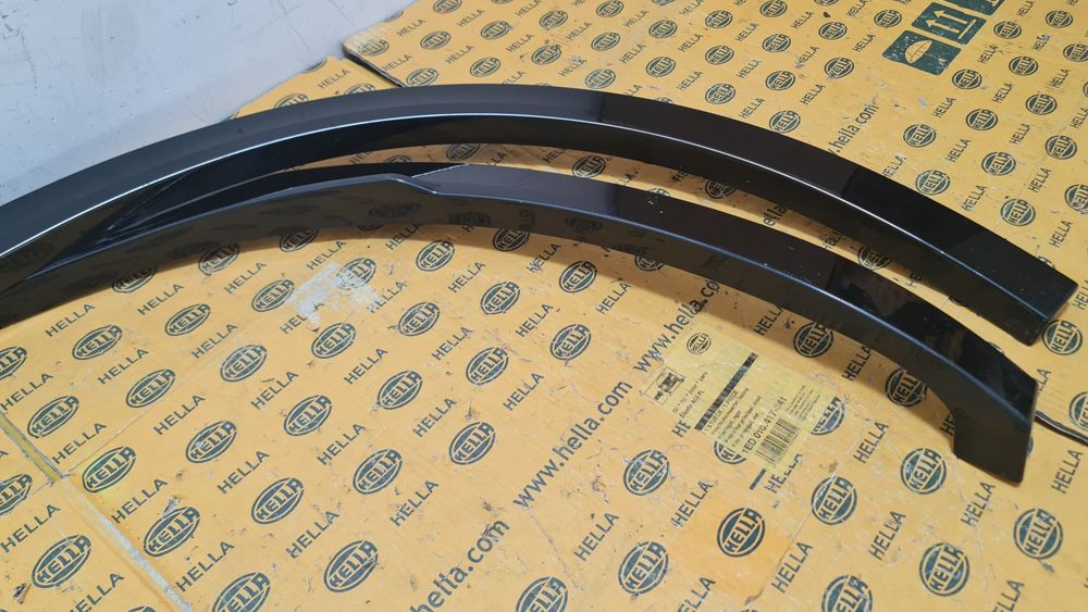 Bandou ornament overfender aripa stanga fata spate Maserati  Grecale 670