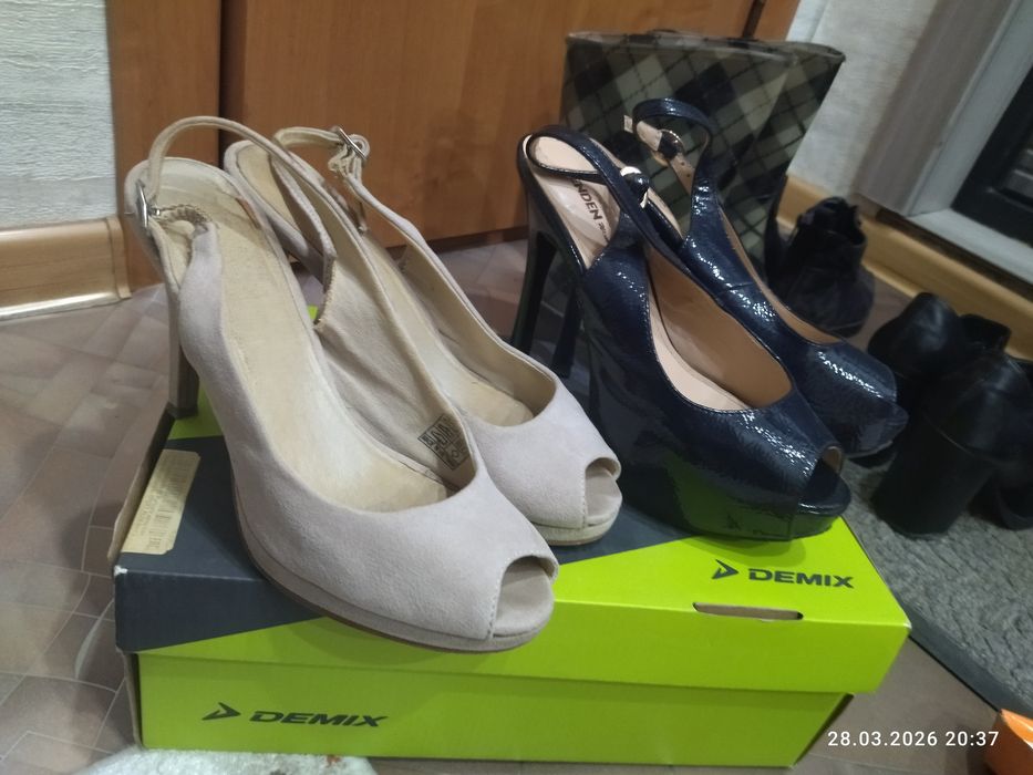 Отдам даром обувь