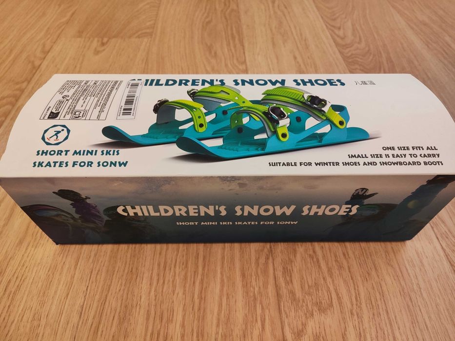 Детски мини ски нови.