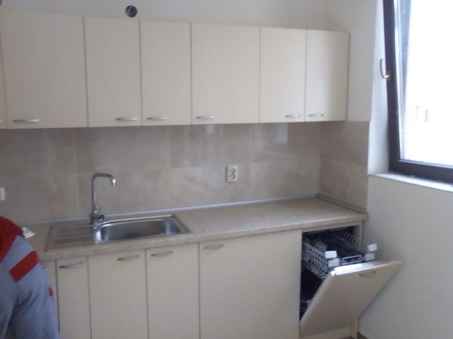 Дава се под наем Тристаен апартамент в София, Карпузица - 117 кв.м за 688.5 € - Снимка #10