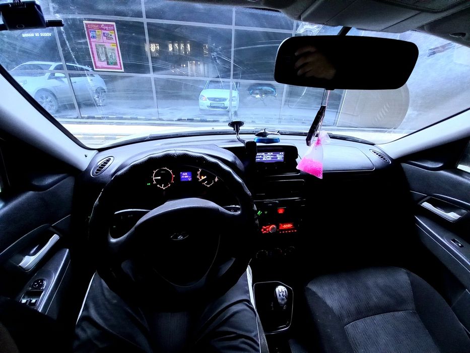 Приора. Срочно. Торг. Газ бензин