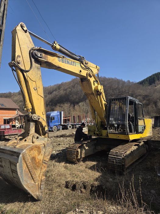 Excavator Benati 22 Tone