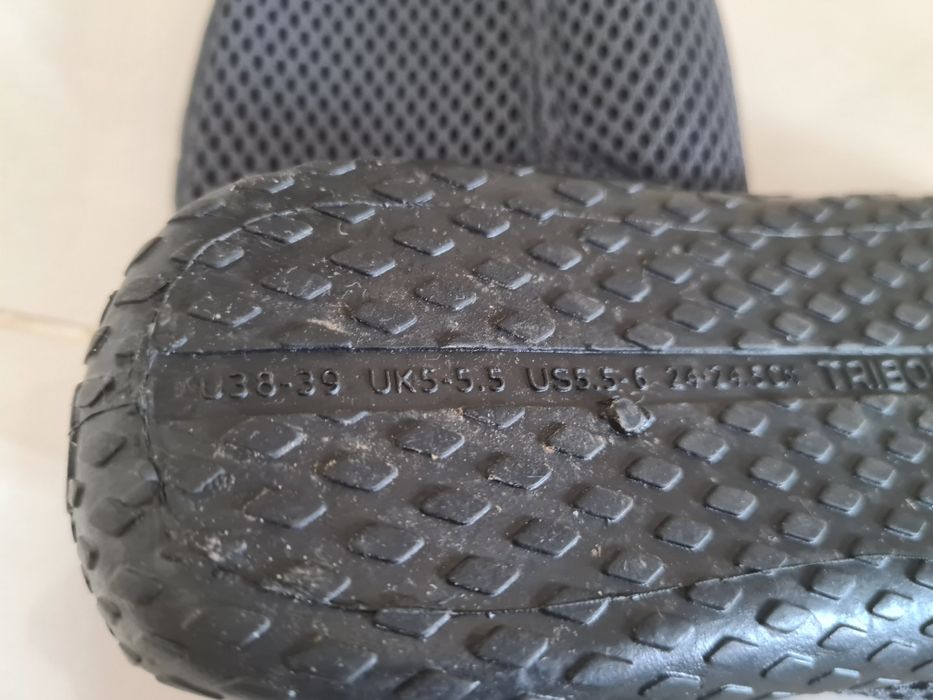 Акваобувки номер 38-39 дължина 24,00-24,50 см