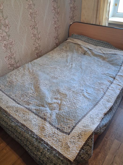 Продаётся кровать 5 тысяч