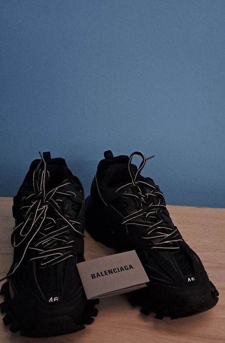 Balenciaga track 1