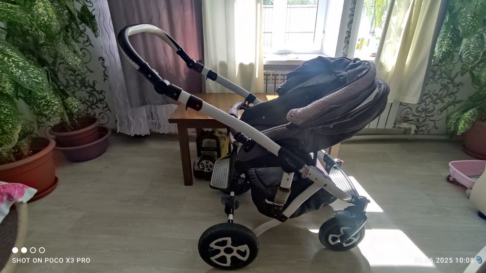 Продам коляску "ADEMIX".