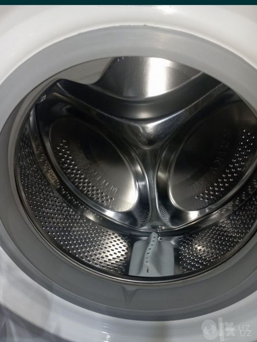 Стиральная машина Hotpoint Ariston 6 кг