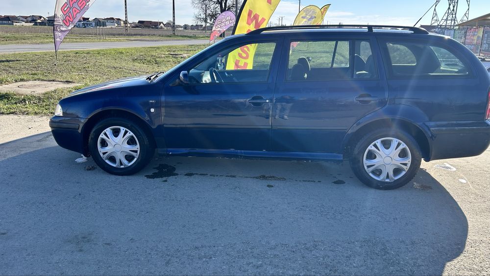 Skoda Octavia 1.6 SR