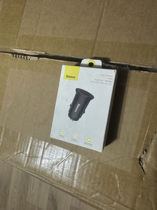 incarcatorul auto Baseus Circular Dual QC3.0 (30W Max)