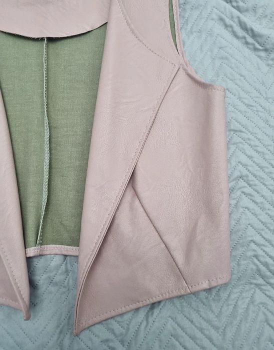 Vestă de damă din piele