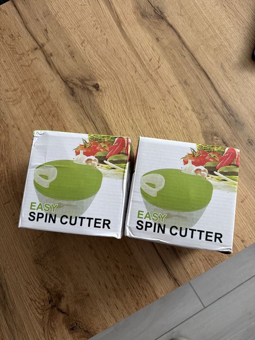 Set 2 Tocătoare Manuale Legume Easy Spin Cutter – Ceapă, Usturoi