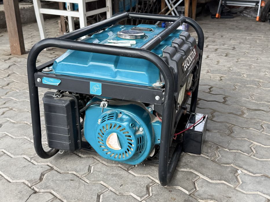 Продам генератор Honda