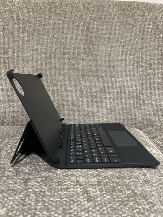 Tastatură Smart Ulefone pentru seria Tab A11 - Cu Touchpad și Husă