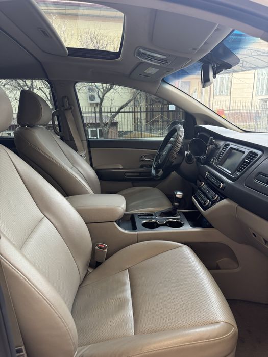 Kia Carnival 9кишилик