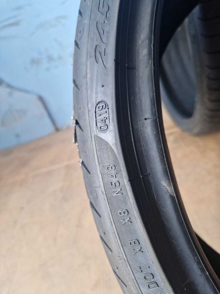 2 Pirelli R20 245/30/ 
летни гуми  DOT0419