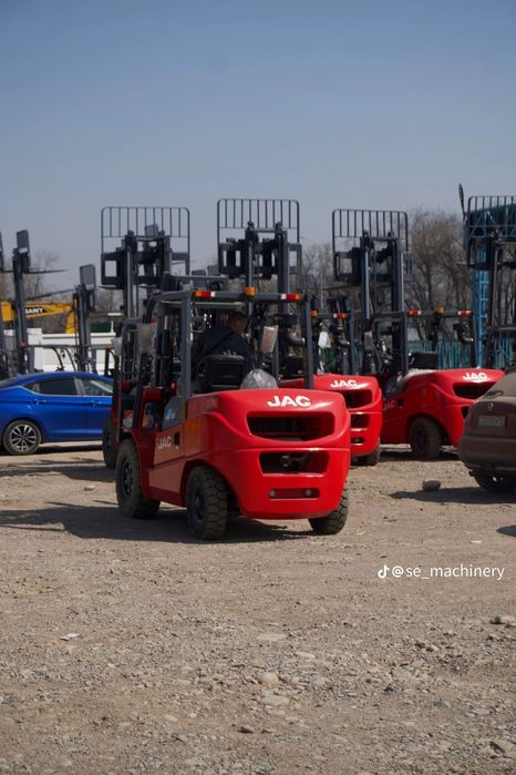 Вилочный погрузчик Кара