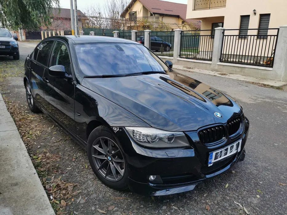 BMW Seria 3 Vindem masina personala - BMW E90 2010 – Pachet M, android