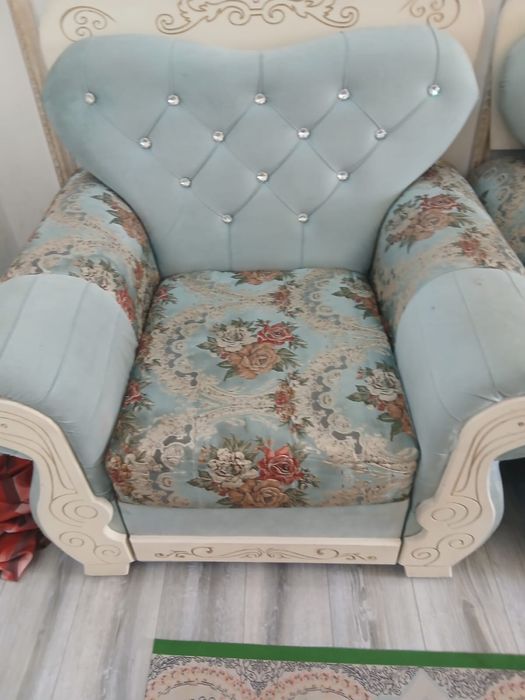 Мебель диван красивый синий цвет