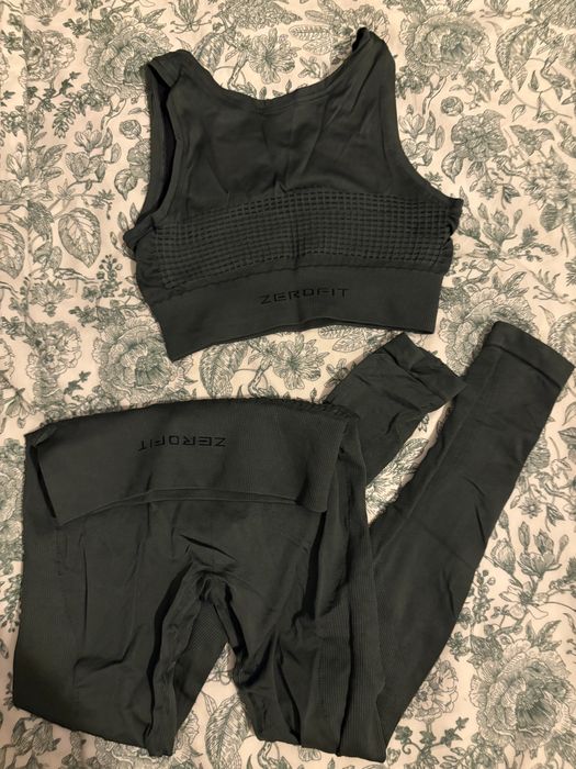 Спортен комплект zerofit в зелен цвят xs-s