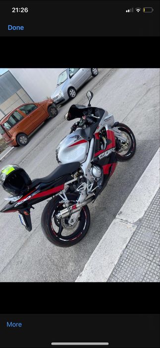 Honda cbr d4i.