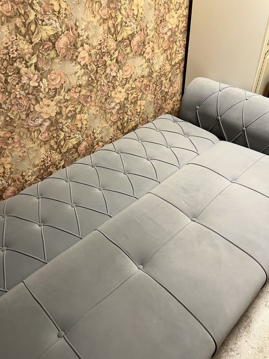 Продам голубой диван